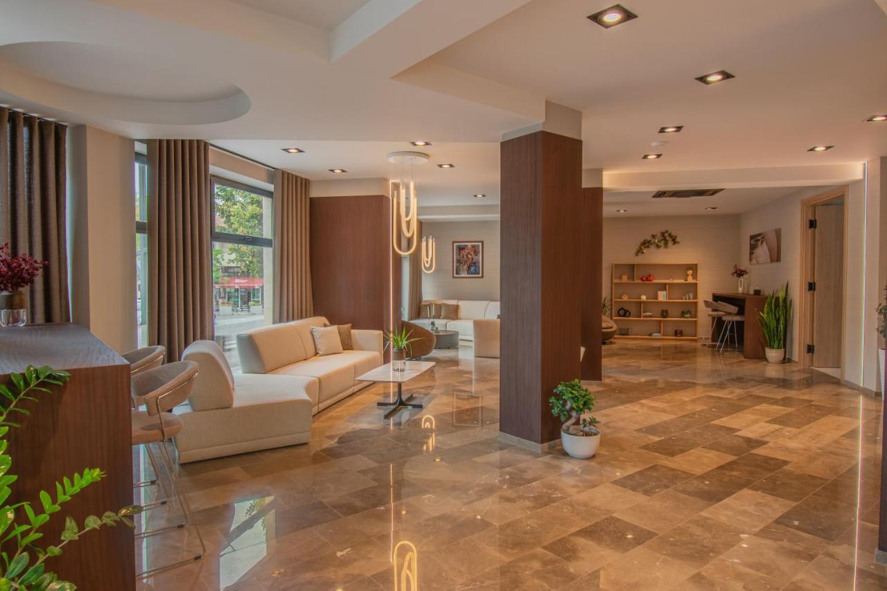 Hotel Osetia Garden Момчилград Экстерьер фото